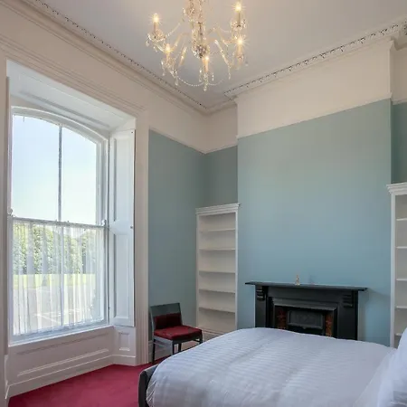 Eureka House Guest house