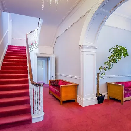 Eureka House Guest house